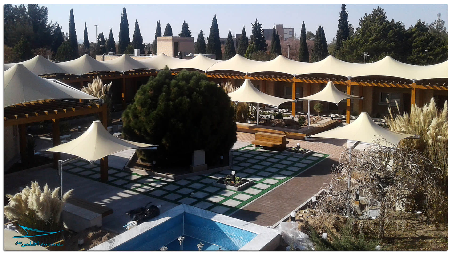 سازه پارچه ای مهمانسرای گل گهر سیرجان | سازه پارچه ای اطلس سان