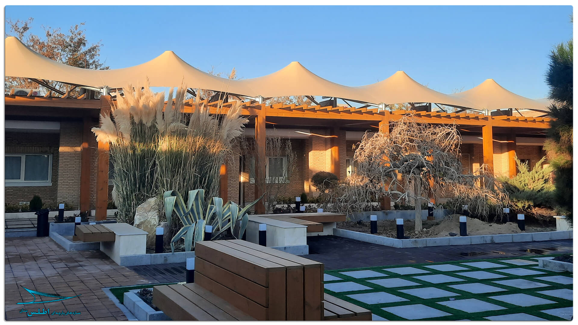 سازه پارچه ای مهمانسرای گل گهر سیرجان | سازه پارچه ای اطلس سان