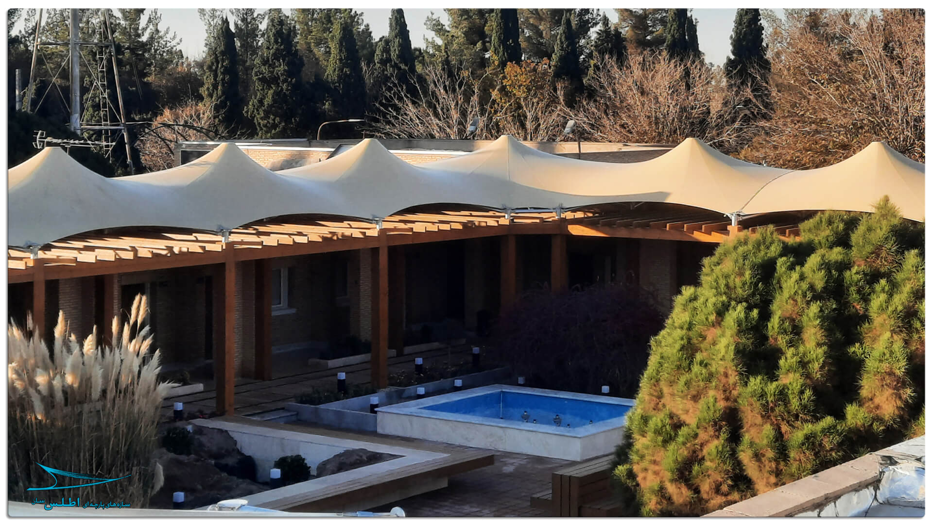 سازه پارچه ای مهمانسرای گل گهر سیرجان | سازه پارچه ای اطلس سان